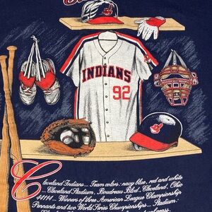 Vintage Cleveland Indians shirt XL
Nutmeg